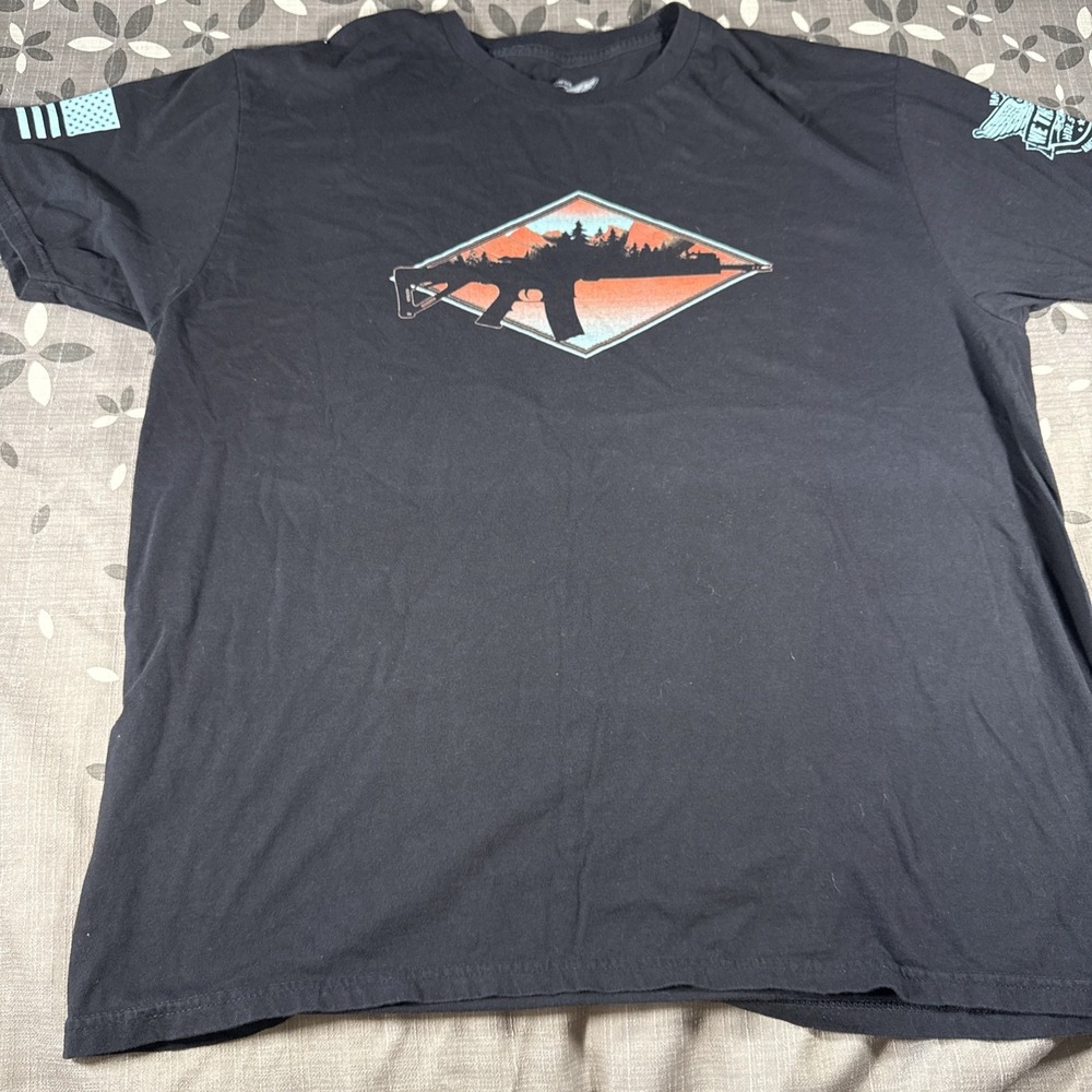 We The People Holsters Men's Rifle Mountains T-shirt XL Made In‎ USA EUC